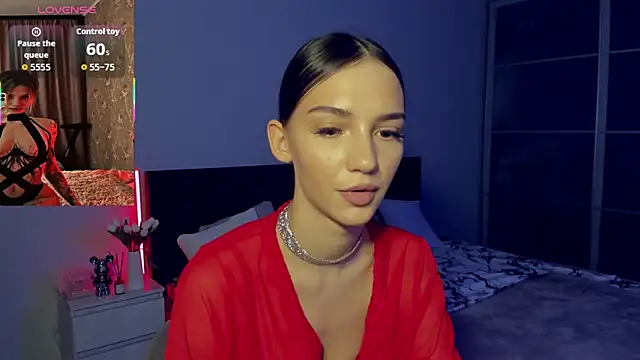 Snapshot of SophieCatty chatting on 11/30/25, 11:47 SophieCatty online show from 11/30/25, 11:47