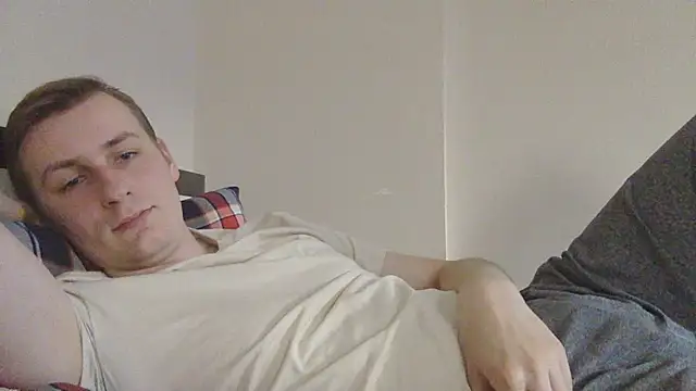 Snapshot of your_andy chatting on 09/30/25, 07:02 your andy online show from 09/30/25, 07:02