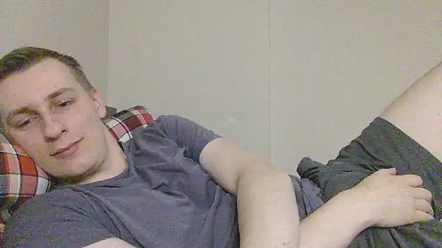 Snapshot of your_andy chatting on 11/23/25, 06:13 your andy online show from 11/23/25, 06:13