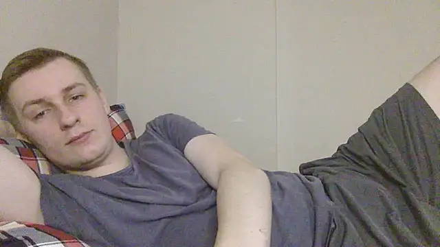 Snapshot of your_andy chatting on 11/29/25, 07:33 your andy online show from 11/29/25, 07:33