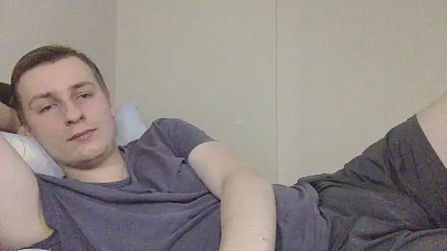 Snapshot of your_andy chatting on 12/15/25, 07:45 your andy online show from 12/15/25, 07:45
