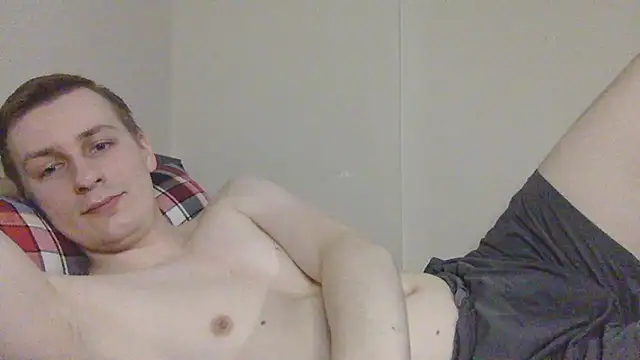 Snapshot of your_andy chatting on 12/21/25, 08:21 your andy online show from 12/21/25, 08:21