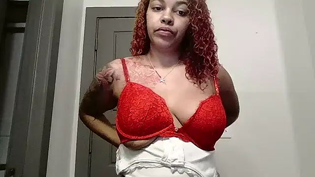 Snapshot of Cloutchasercrystall chatting on 09/18/25, 01:35 Cloutchasercrystall online show from 09/18/25, 01:35