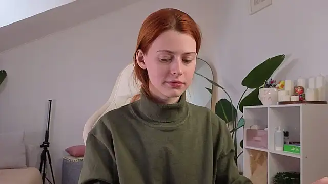 Snapshot of doll_lesli chatting on 10/17/25, 09:34 doll lesli online show from 10/17/25, 09:34