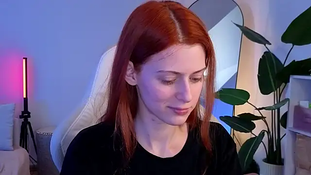 Snapshot of doll_lesli chatting on 11/10/25, 08:35 doll lesli online show from 11/10/25, 08:35