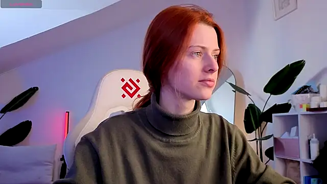 Snapshot of doll_lesli chatting on 11/24/25, 08:36 doll lesli online show from 11/24/25, 08:36