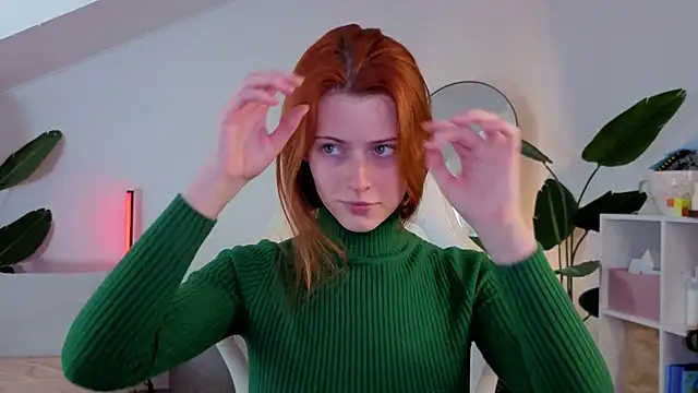 Snapshot of doll_lesli chatting on 11/26/25, 09:43 doll lesli online show from 11/26/25, 09:43