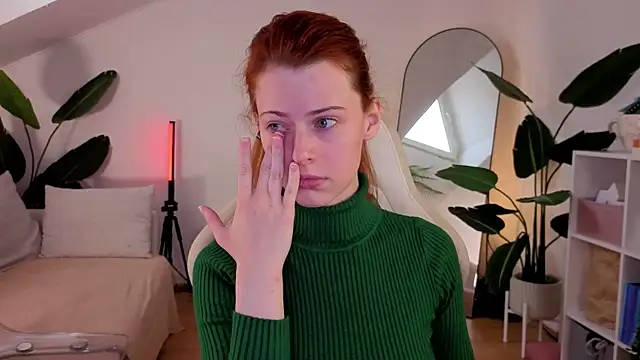 Snapshot of doll_lesli chatting on 11/27/25, 09:44 doll lesli online show from 11/27/25, 09:44