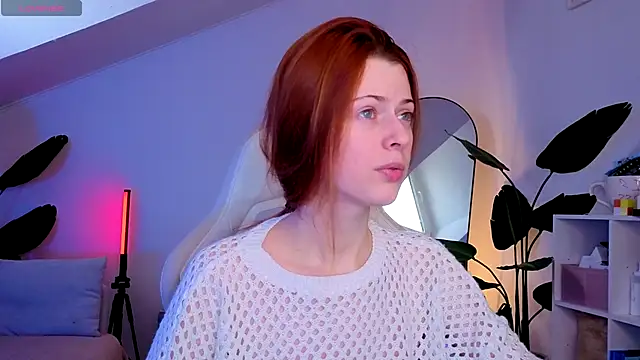 Snapshot of doll_lesli chatting on 11/29/25, 10:07 doll lesli online show from 11/29/25, 10:07