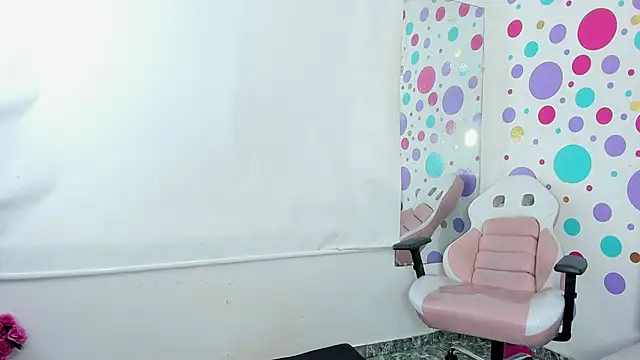Adele LatinLady online show from 12/14/24, 08:18