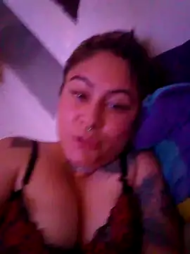 Snapshot of Juanavic chatting on 12/07/24, 01:47 Juanavic online show from 12/07/24, 01:47