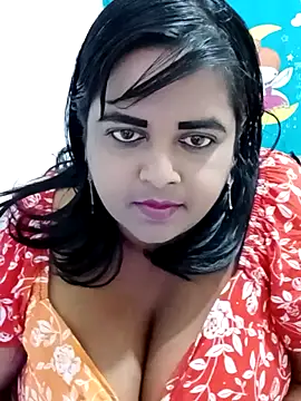 SusanaEshwar online show from 04/13/26, 07:19