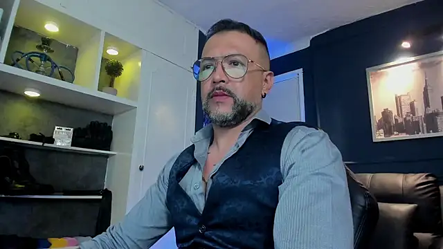 MrFrank tattoo online show from 07/14/26, 06:02