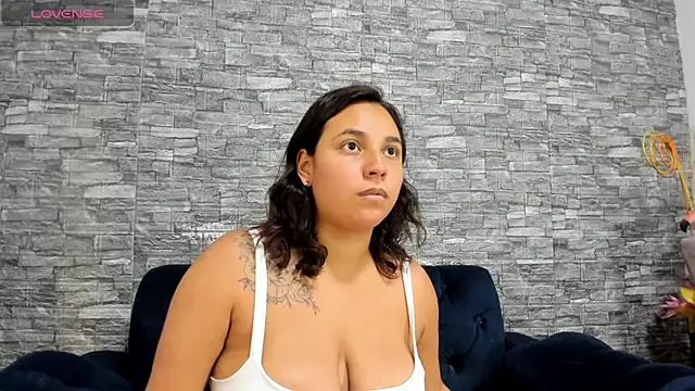 LizzRouse online show from 12/24/24, 06:17
