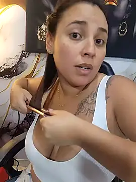 LizzRouse online show from 07/18/26, 08:56