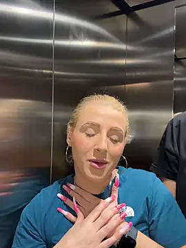 Strongqueen online show from 01/09/25, 09:05