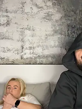 Snapshot of Strongqueen chatting on 01/17/25, 09:06 Strongqueen online show from 01/17/25, 09:06