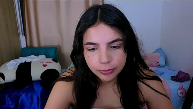 Snapshot of _elenna chatting on 10/09/25, 05:11  elenna online show from 10/09/25, 05:11