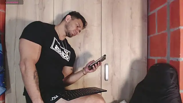 GendersonFit online show from 07/05/26, 02:57