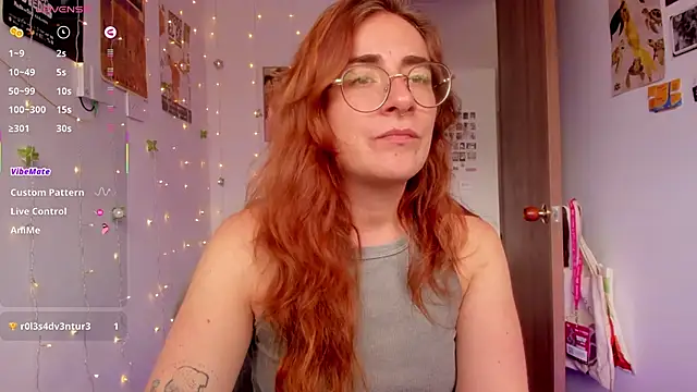 Snapshot of linda_giggle chatting on 10/07/25, 03:20 linda giggle online show from 10/07/25, 03:20