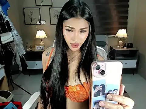 Snapshot of EternityBanks chatting on 09/27/25, 04:01 EternityBanks online show from 09/27/25, 04:01