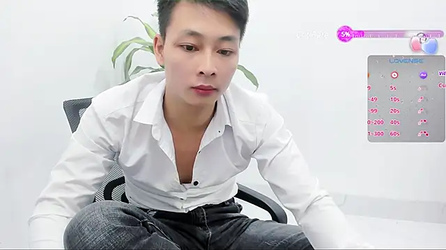 Naughty--asian online show from 01/15/25, 05:47