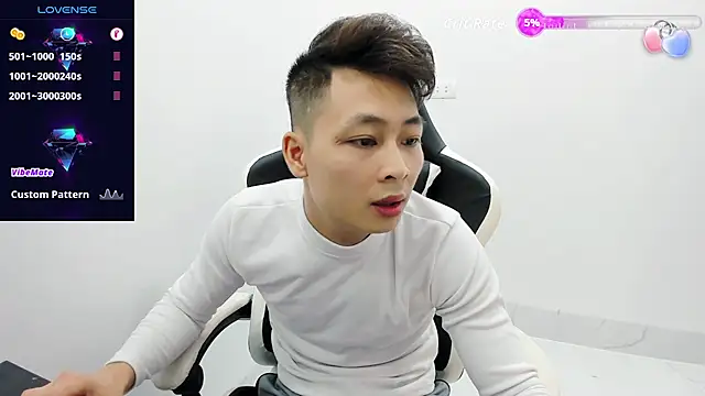 Naughty--asian online show from 02/15/26, 04:31