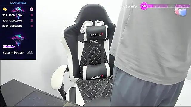 Naughty--asian online show from 05/24/26, 03:44