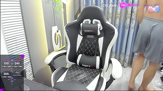 Naughty--asian online show from 06/20/26, 02:58