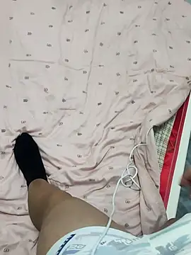 Snapshot of guozuo chatting on 10/03/25, 01:30 guozuo online show from 10/03/25, 01:30