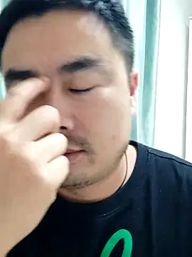 Snapshot of guozuo chatting on 10/16/25, 01:56 guozuo online show from 10/16/25, 01:56