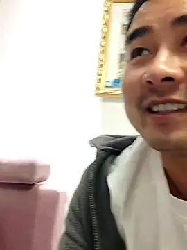 Snapshot of guozuo chatting on 11/01/25, 02:08 guozuo online show from 11/01/25, 02:08