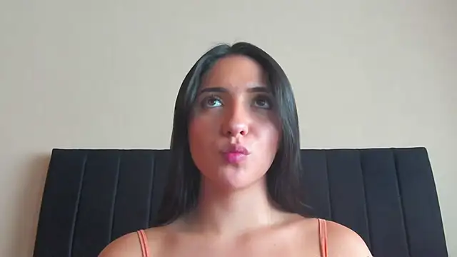 Isa And Natasha online show from 12/27/24, 03:37