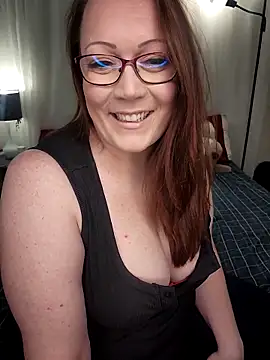 BBWQUEENBEEE online show from 02/16/25, 06:54