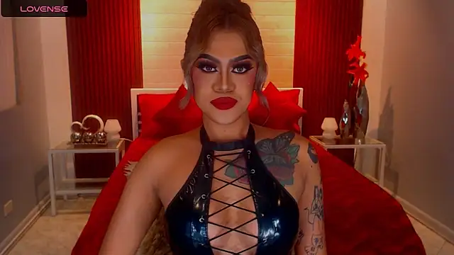 Snapshot of StellaStrong30 chatting on 11/15/25, 10:04 StellaStrong30 online show from 11/15/25, 10:04