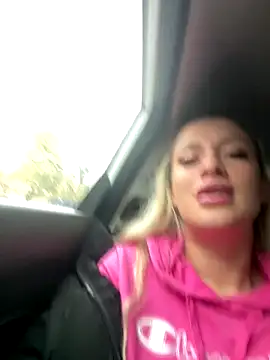 SinwithAmy online show from 11/29/25, 09:56