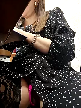 Office Albertina online show from 01/13/25, 01:02