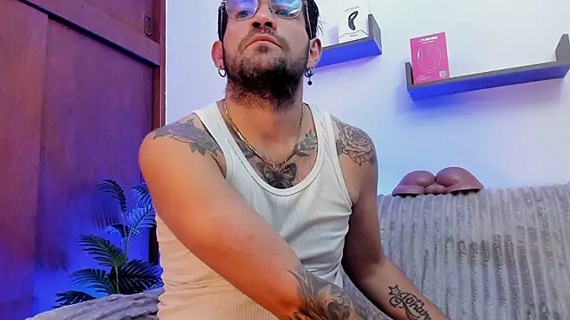 Snapshot of jonathan_rivers chatting on 11/04/25, 09:25 jonathan rivers online show from 11/04/25, 09:25