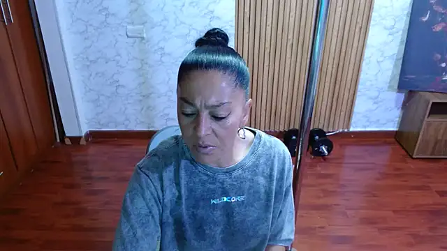Anitta muscle online show from 07/14/26, 08:03