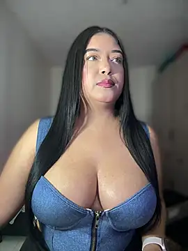 cami ortiz   online show from 03/09/25, 09:14