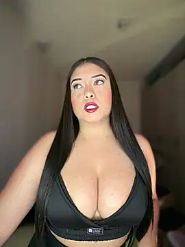 cami ortiz   online show from 07/26/26, 09:43