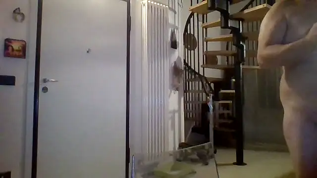 Snapshot of woww791 chatting on 09/19/25, 07:03 woww791 online show from 09/19/25, 07:03