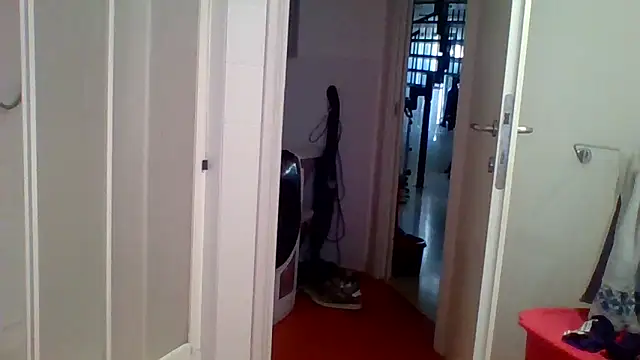 Snapshot of woww791 chatting on 09/20/25, 02:40 woww791 online show from 09/20/25, 02:40