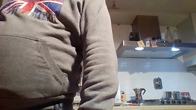 Snapshot of woww791 chatting on 10/04/25, 02:48 woww791 online show from 10/04/25, 02:48