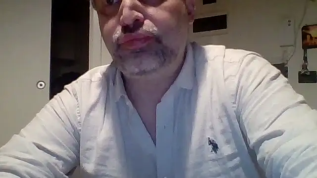 Snapshot of woww791 chatting on 11/16/25, 09:09 woww791 online show from 11/16/25, 09:09