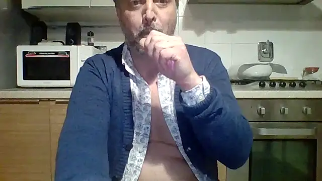 Snapshot of woww791 chatting on 11/24/25, 04:29 woww791 online show from 11/24/25, 04:29