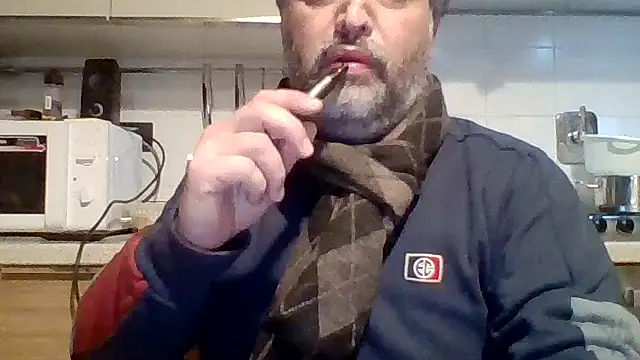 Snapshot of woww791 chatting on 12/02/25, 08:15 woww791 online show from 12/02/25, 08:15