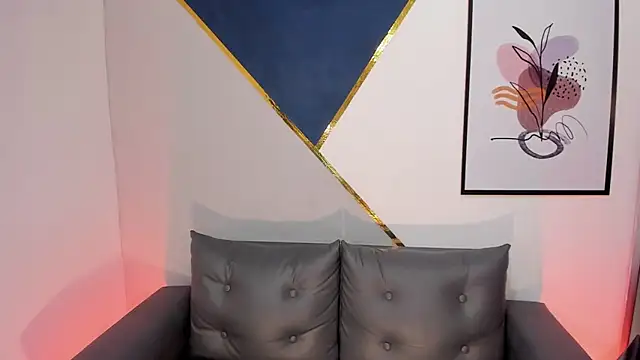 Madisonsmiith online show from 12/21/24, 08:07
