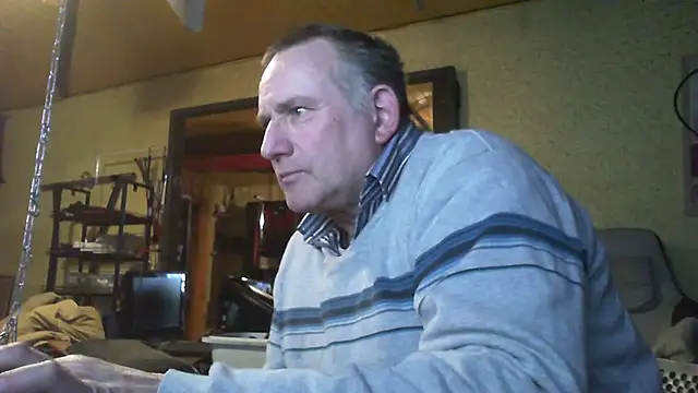 jeanlulu online show from 01/15/25, 08:48