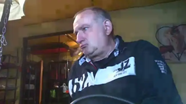 jeanlulu online show from 10/28/25, 08:55